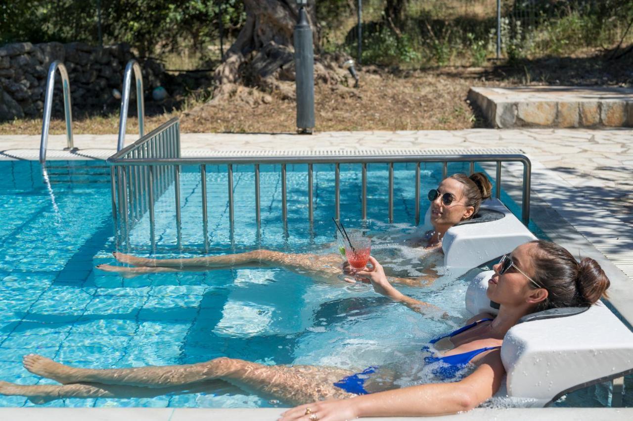 Boutique Villa Petra Amanda Heated Pool Optional Filippos Екстер'єр фото